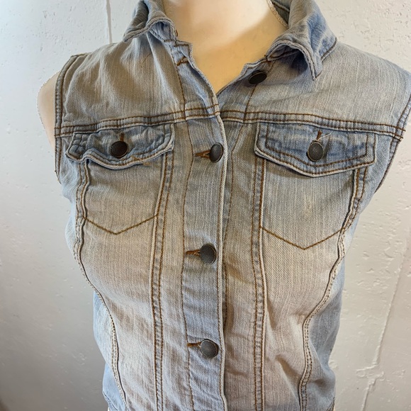 Xhileration Denim Vest - Picture 2 of 6